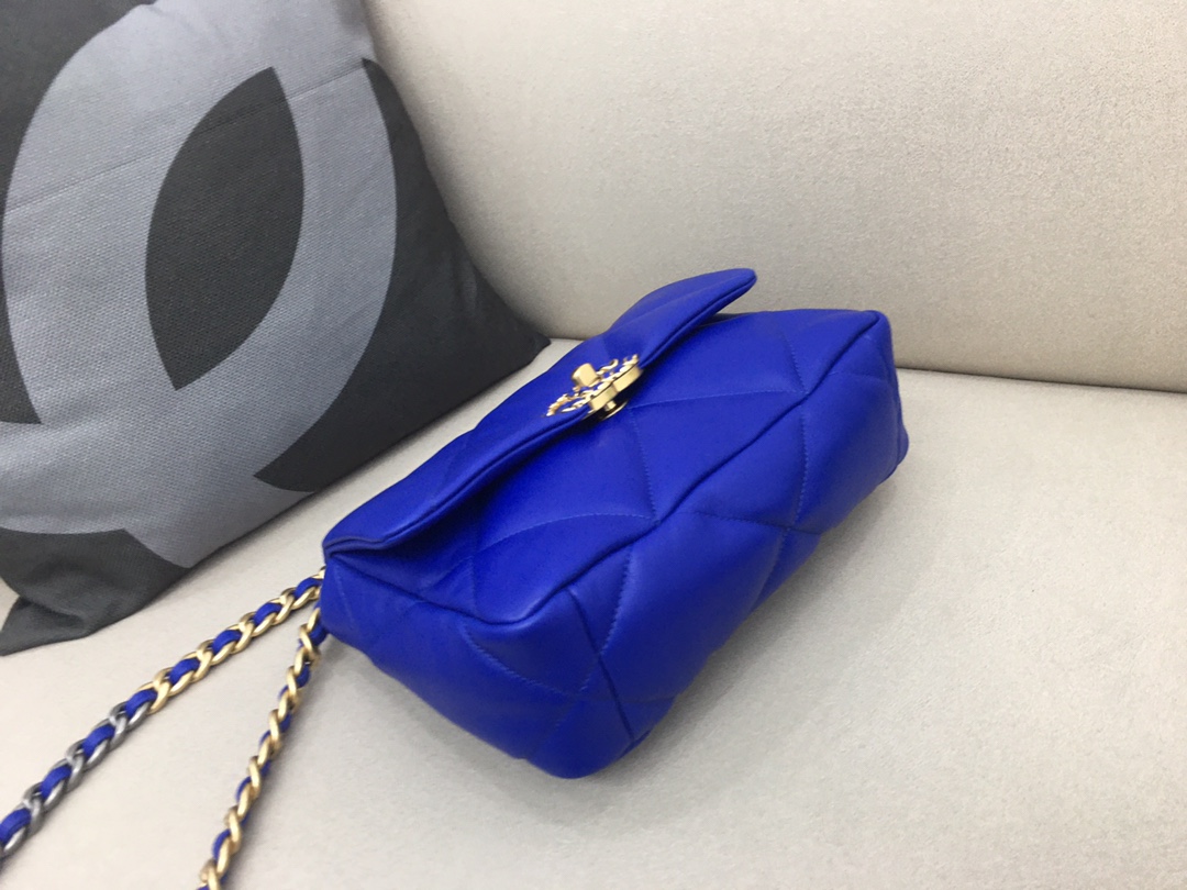 Lambskin 19 Handbag Flap Bag AS1160 Blue